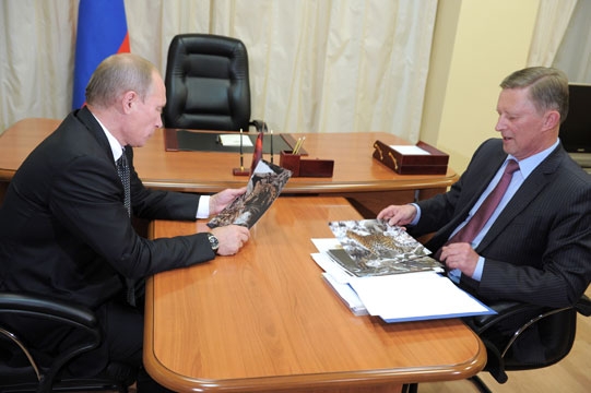 Председатель Правительства Российской Федерации В.В.Путин провёл рабочую встречу с заместителем Председателя Правительства Российской Федерации С.Б.Ивановым