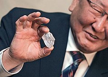 АЛРОСА заберет у Республики Саха (на фото — председатель правительства республики Егор Борисов) все самое ценное, оставив взамен непрофильные активы. Фото: Григорий Собченко /  Коммерсантъ