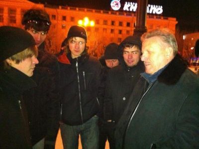 «Гуляете, ребята?»