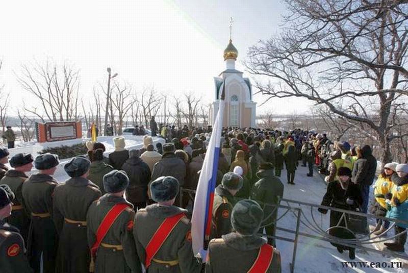 10.02.2012 г. на сопке Июнь-Корань в Смидовичском районе открыли часовню, которую построили по инициативе губернатора Еврейской автономной области Александра Винникова на собранные пожертвования при поддержке Биробиджанской епархии