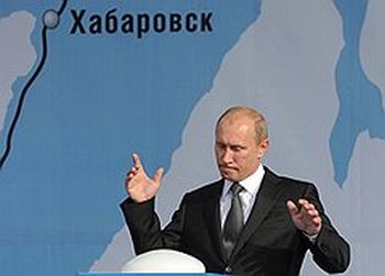 Контролировать госкомпанию, которая установит особые порядки жизни и работы на 60% территории России, будет лично и исключительно новый президент Владимир Путин. Фото: Дмитрий Азаров / Коммерсантъ