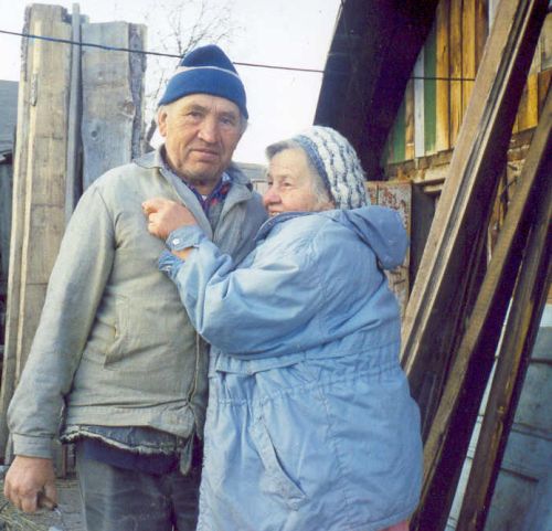 Труженик тыла Валентин Ефимович и Галина Максимовна Болотские живут в доме №0