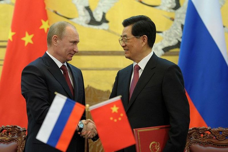 Владимир Путин с Председателем Китайской Народной Республики Ху Цзиньтао