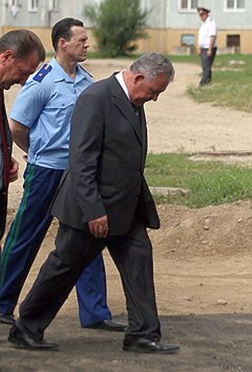 Сегодня Белый дом предложит министру развития Дальнего Востока Виктору Ишаеву сложить большую часть еще не принятых полномочий. Фото: Евгений Переверзев / Коммерсантъ