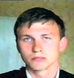 Шохирев Олег Слатославович 31.01.75 г. рождения, кличка «Леший», «Пенсионер», «Молодой», уроженец г. Комсомольска-на-Амуре. «Коронован» в 1996г. в г. Москве. Судим в 2003 году по ст.ст. 139 ч.1, 213 ч.2 п.а УК РФ, 2009г. - ст.ст. 210 ч.1, 126 ч.3 п.А УК РФ - 20 лет л.с. По имеющимся сведениям, курировал вопросы, связанные с вовлечением в «общак» несовершеннолетних. В криминальных кругах его называли также «ответственным за Якутию».