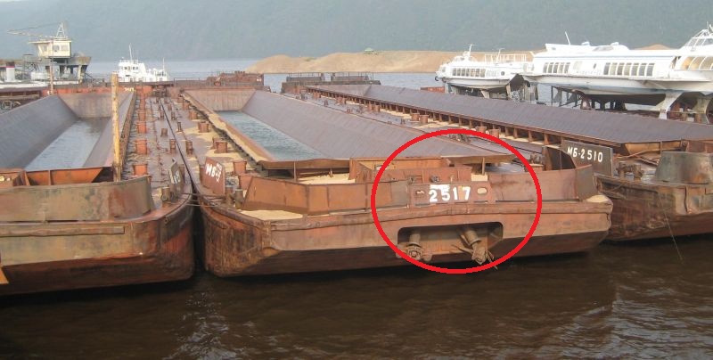 Та самая баржа - МБ-2517, перекрашенная под «СБ-14», перевернулась в Охотском море