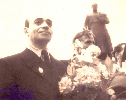 Абрам Мильчин на открытии памятника Хабарову. 1958 г.