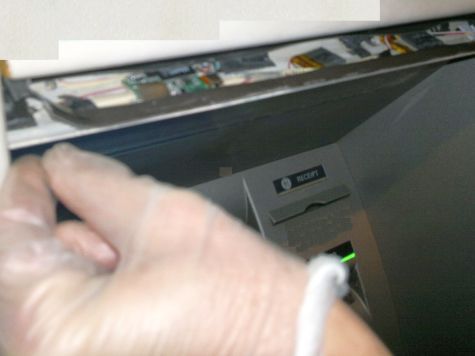 А вот так выглядит «хитрая» накладка внутри.