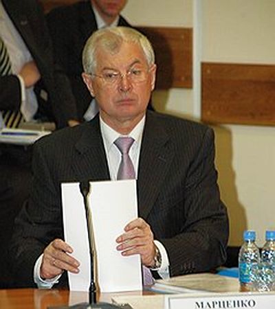 В Хабаровском крае от опытного чиновника и выходца из другого региона Виктора Марценко ожидают способности к диалогу. Фото: Евгений Переверзев / Коммерсантъ